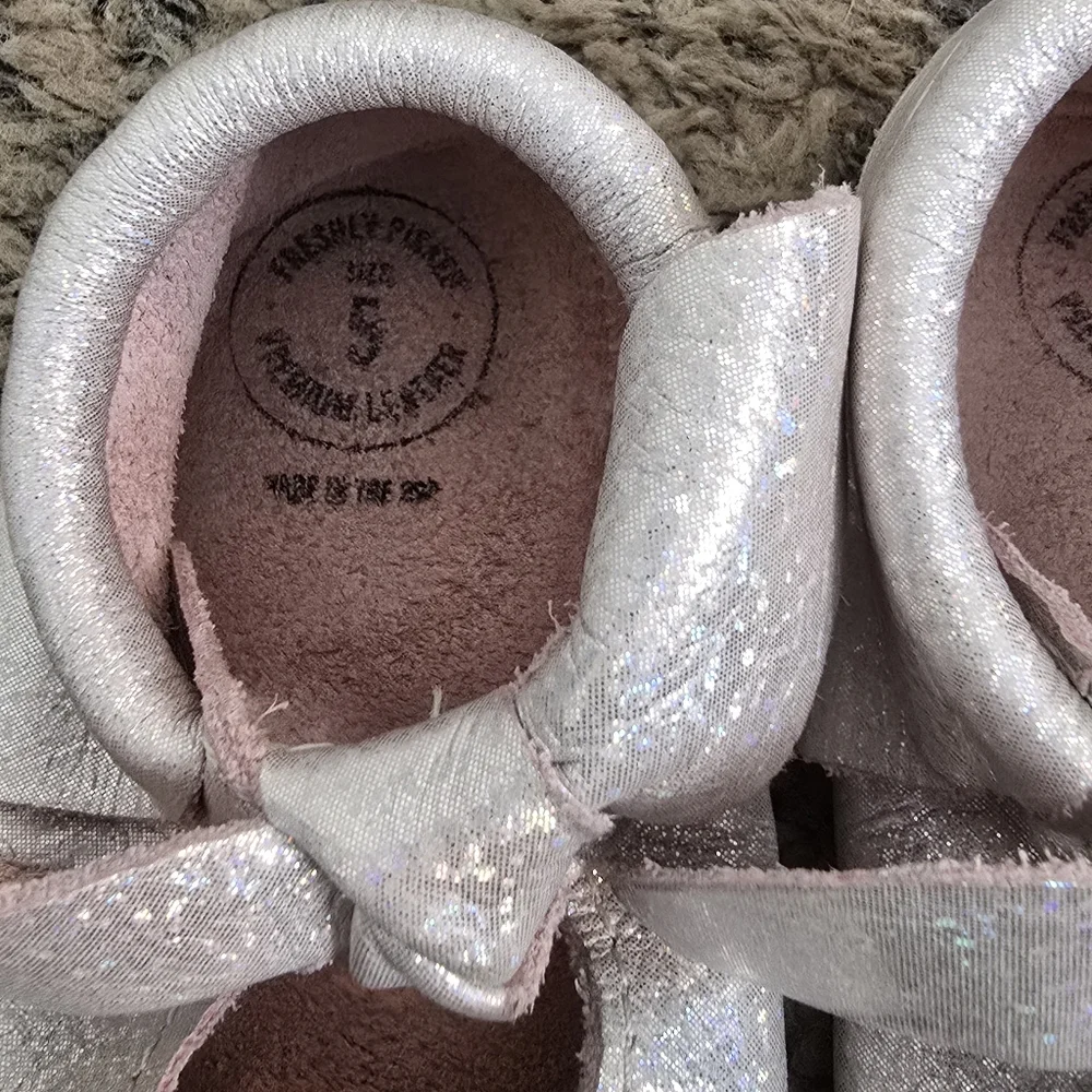 Freshly Picked knotted bow moccasin
